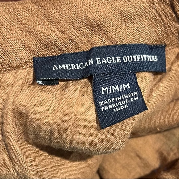 American Eagle Outfitters - Picture 3 of 3
